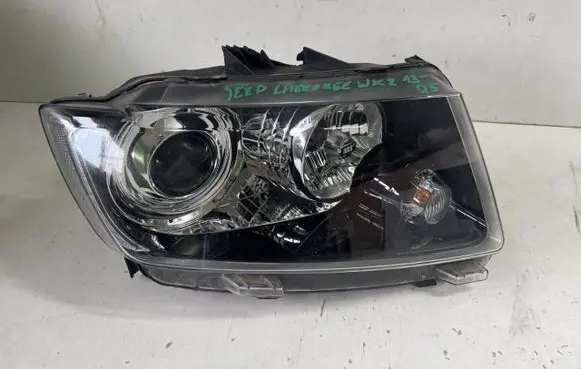 Jeep Cherokee Headlight/headlamp 68185340aa
