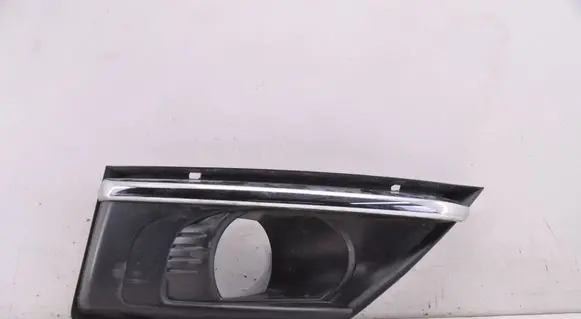 Citroen C4 I Picasso Front fog light trim/grill 9680404077