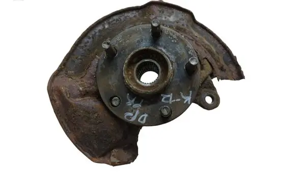Toyota Auris 150 Front wheel hub 