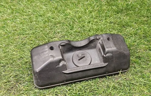 Mercedes-Benz E W212 Jacking socket point A0009986750
