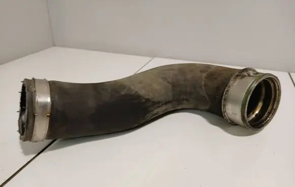 Volkswagen PASSAT CC Intercooler hose/pipe