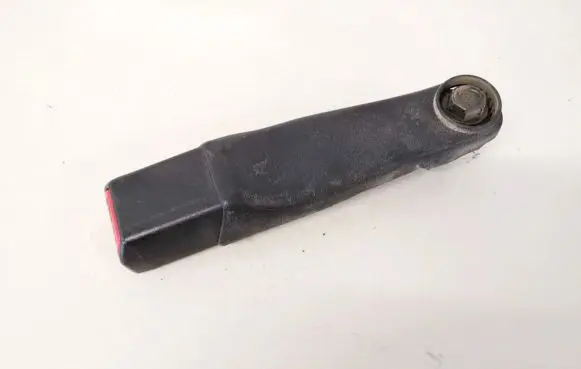 Mitsubishi Lancer Front seatbelt buckle nsb1039