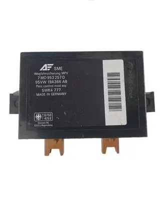 Volkswagen Golf V Immobilizer control unit/module 7M0953257D 95VW19A366AB 5WK4777