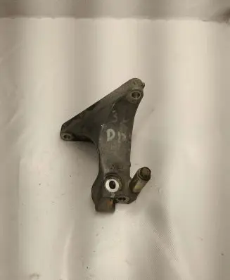 Subaru Outback (BS) Engine mounting bracket 30450AA000