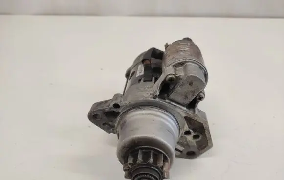 Nissan Almera Tino Starter motor 2330WD001 M008T71371