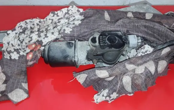 Infiniti FX Wiper motor 4922 32223