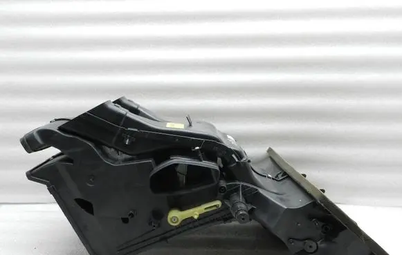 Opel Zafira B Interior heater climate box assembly housing 93186110 13142029