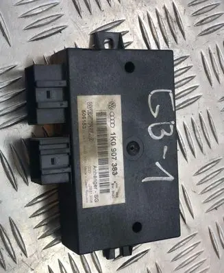 Volkswagen PASSAT B6 Tow bar trailer control unit/module 1K0907383