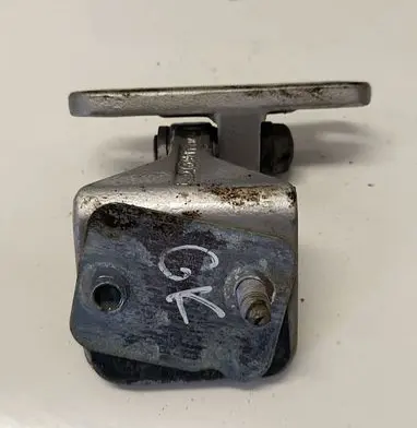 Mercedes-Benz C W203 Rear door lower hinge 