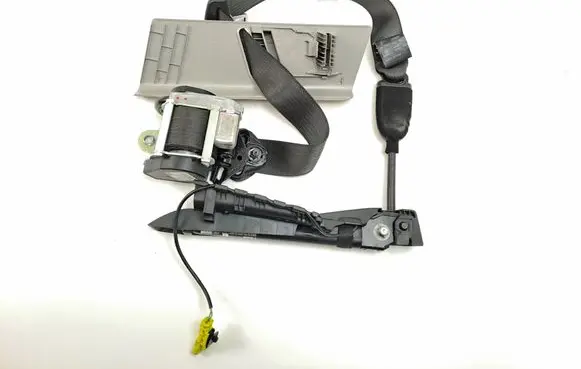 Opel Zafira C Front seatbelt 623097200 13394800 618834400