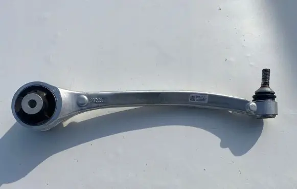 Tesla Model S Front control arm 104157500B