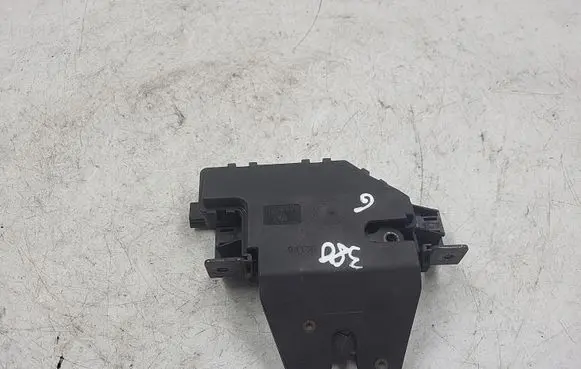 BMW 3 E46 Tailgate/trunk/boot lock/catch/latch 8196401