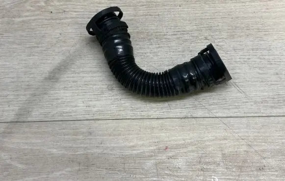Porsche Cayenne (92A) Air intake hose/pipe 95811321210 7P0131625A