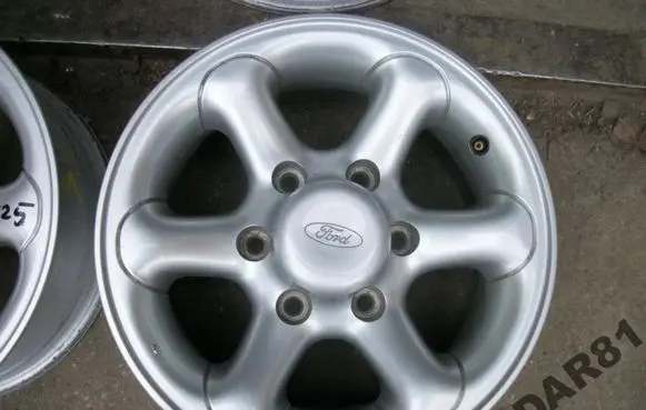 Ford Maverick R15 alloy rim 