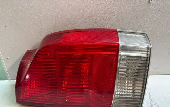 Volvo V70 Rear/tail lights 9154498