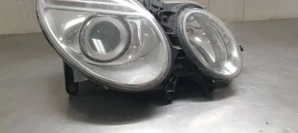 Mercedes-Benz E W211 Headlight/headlamp A046345