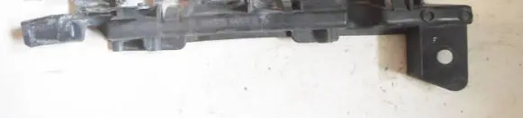 Renault Laguna III Fender mounting bracket 622200006R