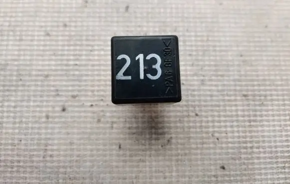 Audi A6 S6 C5 4B Other relay 443951253J
