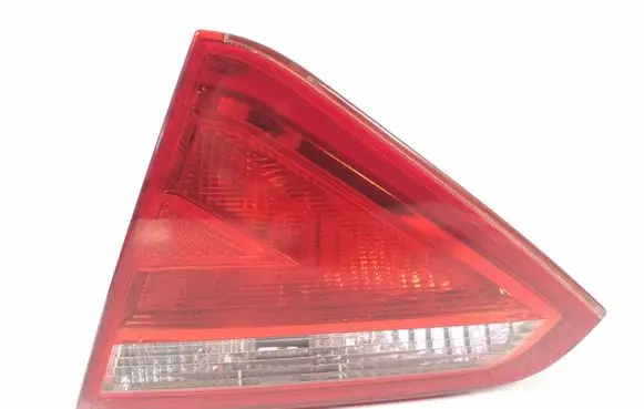 Tailgate rear/tail lights
