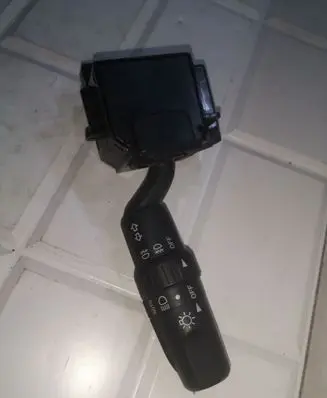 Mazda 5 Indicator stalk 17D682