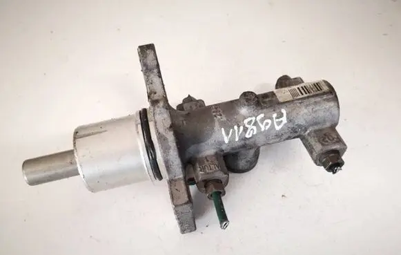 Renault Trafic II (X83) Master brake cylinder