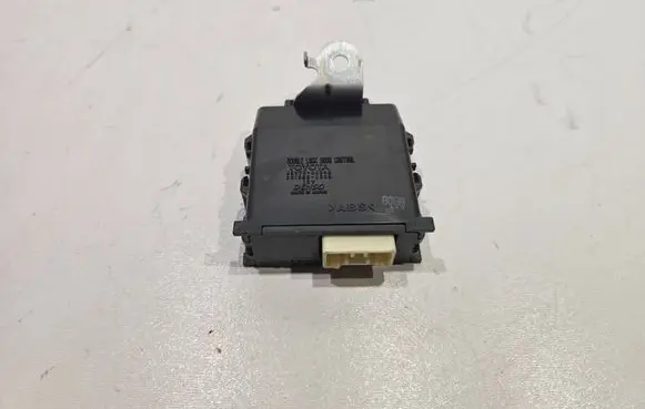 Toyota C-HR I Door central lock control unit/module 8597048040 0515004380