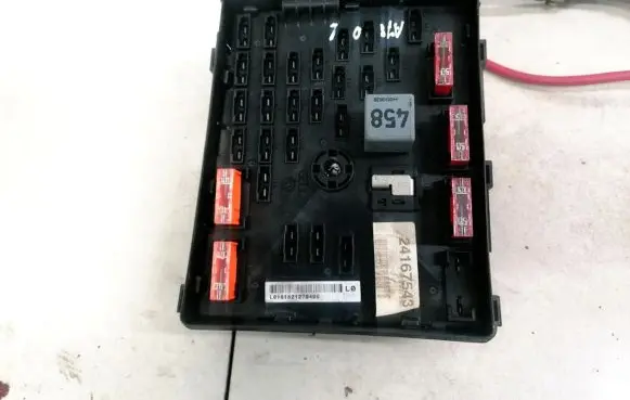 Volkswagen PASSAT B6 Fuse box set 24167543 L0181821270405