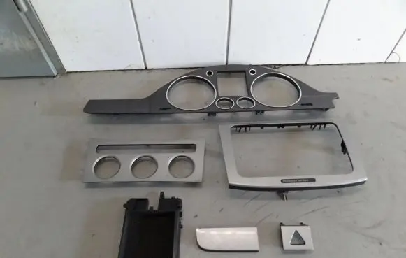 Volkswagen PASSAT B6 Dashboard trim 3C1858335AM