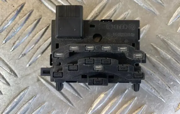 Skoda Octavia Mk2 (1Z) Steering angle sensor 1K0959654 00203500 03552821