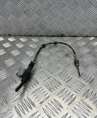 BMW 7 G11 G12 Exhaust gas temperature sensor 8589814