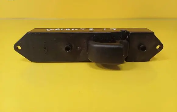 Mitsubishi Galant Electric window control switch MR252818