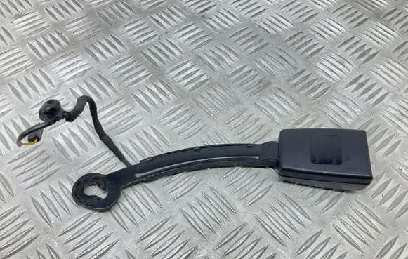 Skoda Octavia Mk3 (5E) Front seatbelt buckle 5G4857755B