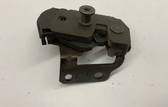 Volvo XC90 Tailgate/trunk/boot lock/catch/latch 30649107 7099
