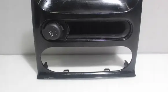 Nissan Qashqai 12 V Socket (front) 