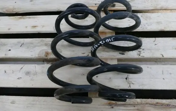 Nissan Qashqai Rear coil spring