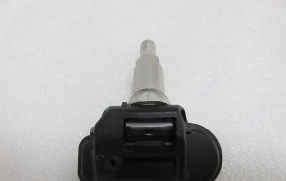 Infiniti QX30 Tire pressure sensor 2546AGG4 2013DJ5531