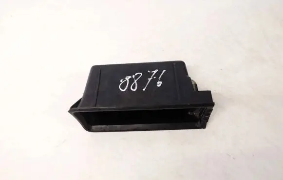 Volkswagen PASSAT B6 Car ashtray 3c0863077 31823-0100