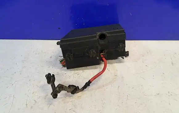 Volvo V50 Fuse box set 3073702 8688040