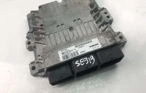 Volvo V50 Engine control unit/module ECU 30788975 S180134001B
