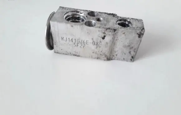 Mazda 6 Air conditioning (A/C) expansion valve kj141gj6e01 kj141gj6e-01