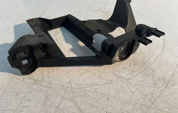 BMW X5 E53 Headlight/headlamp mounting bracket 224568