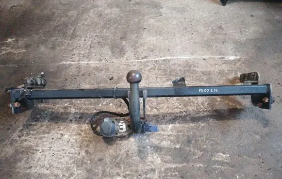 Peugeot 207 Detachable towbar 