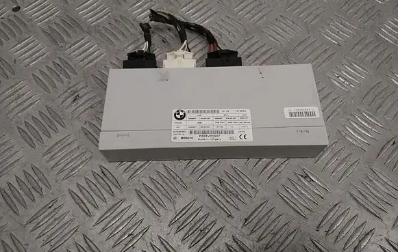 BMW 2 F46 Tailgate/trunk control unit/module 7412610