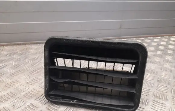 Mercedes-Benz GL X166 Quarter panel pressure vent A1668301042
