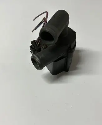 Volkswagen Golf VI Water pump 5N0965561 257308T266 701713080