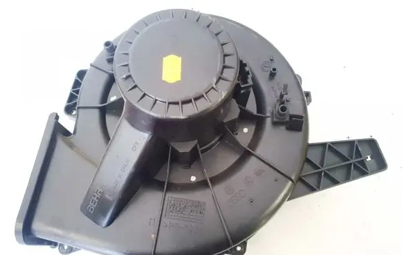 Volkswagen Polo Heater fan/blower 6q1820015c
