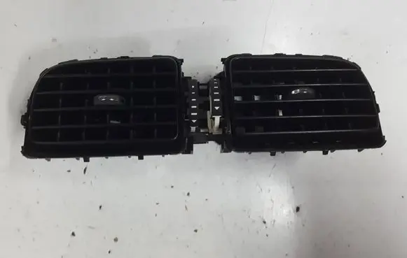 Volkswagen Polo V 6R Dash center air vent grill 6C0819728BXXX 6C0819728B