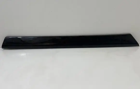 BMW 3 E46 Dashboard glove box trim 8200726