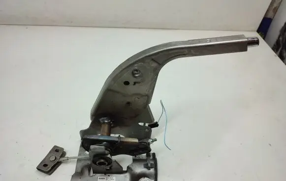 Nissan Pulsar Handbrake/parking brake lever assembly 360103ZLOA 8100563 00309598