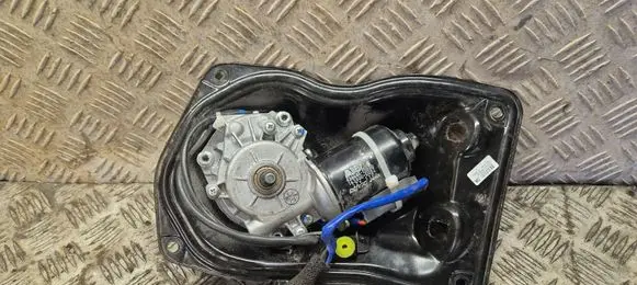 Toyota Sienna XL20 II Sliding door motor 1638000082